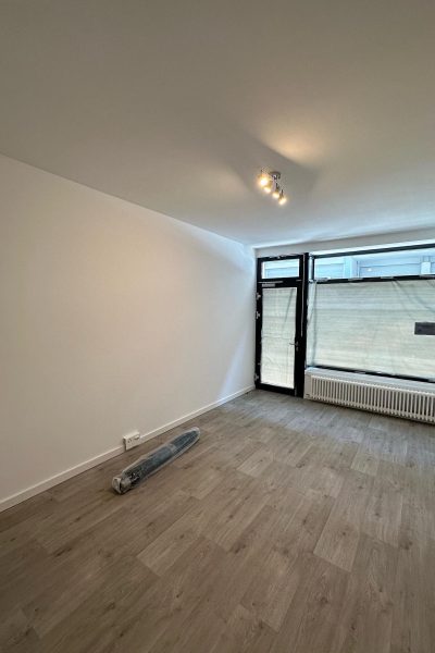 D3979F06-6530-4702-BE20-4F1EDD8A64DF