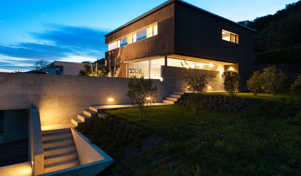 shutterstock_2171858419-min-scaled-(1)_optimized shutterstock_2171858419-min-scaled-(1)_optimized